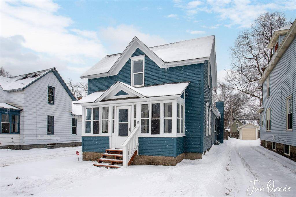 Holland, MI 49423,21 E 16th Street
