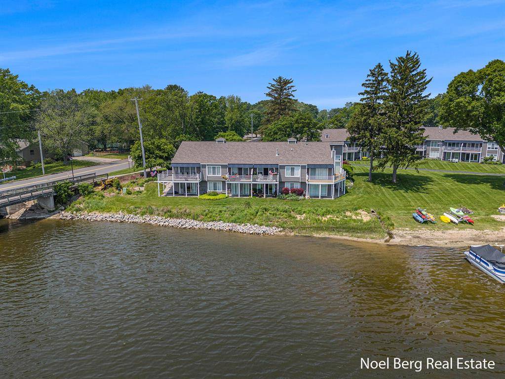 Spring Lake Vlg, MI 49456,606 Edgewater Court