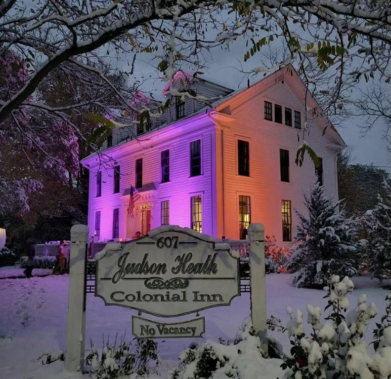 Saugatuck, MI 49453,607 Butler Street