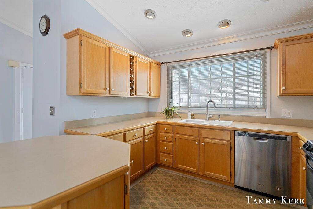 Douglas Vllg, MI 49406,433 Amity Street 3