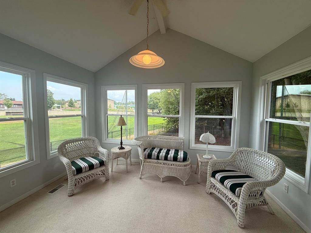 Douglas Vllg, MI 49406,433 Amity Street 3