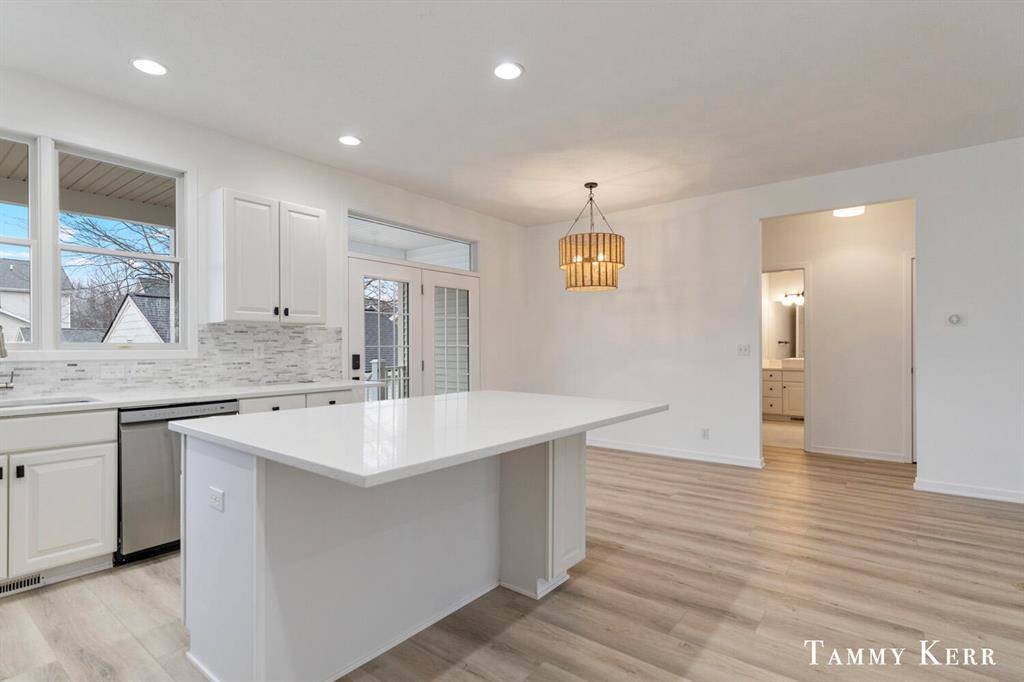 Douglas Vllg, MI 49406,469 Summer Grove Drive 58