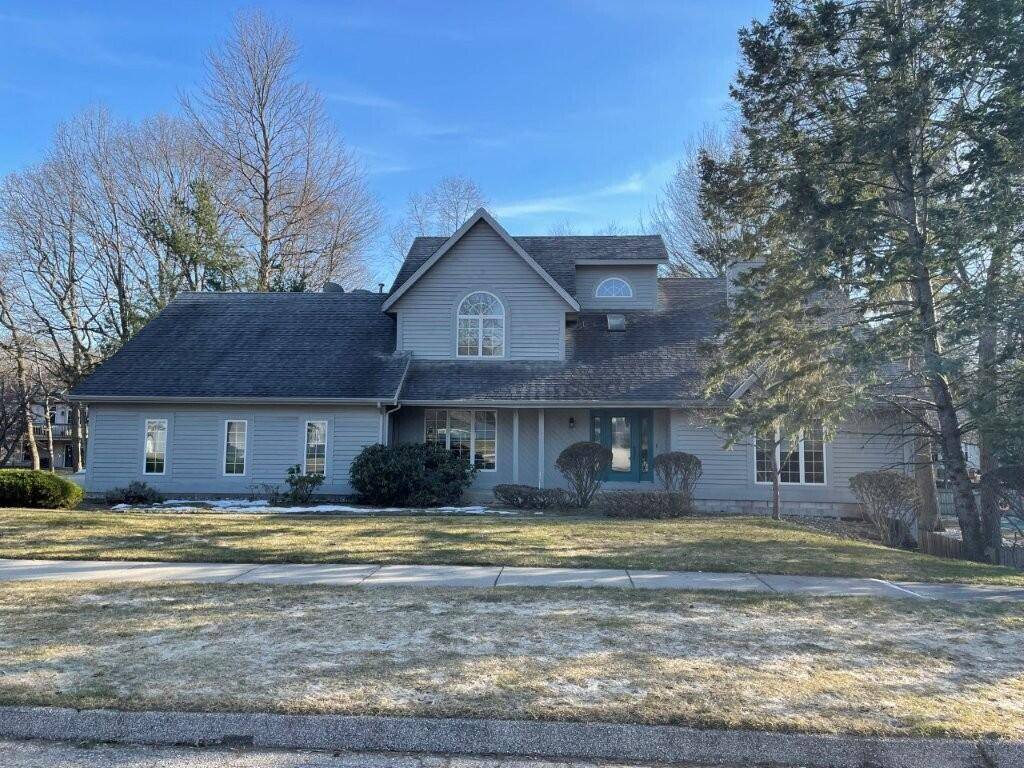 Norton Shores, MI 49441,2317 Blissfield Court
