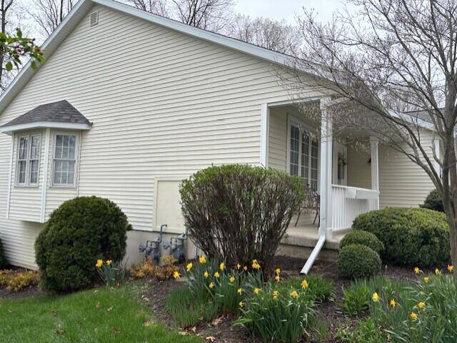 Grand Haven, MI 49417,15096 Bayou Pointe Place #6