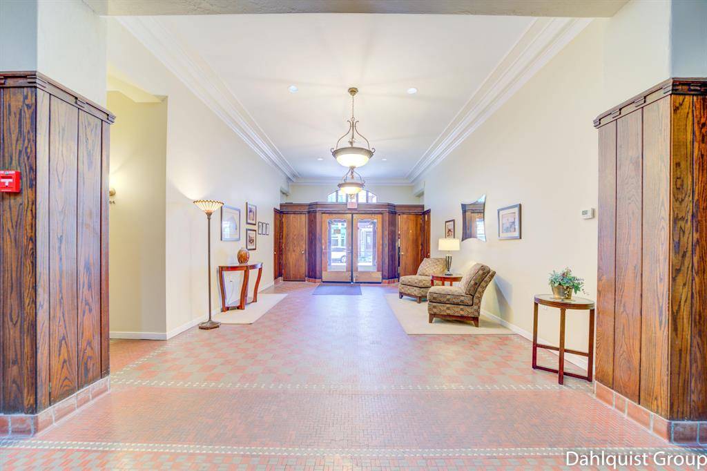 Muskegon, MI 49440,297 W Clay Avenue 205