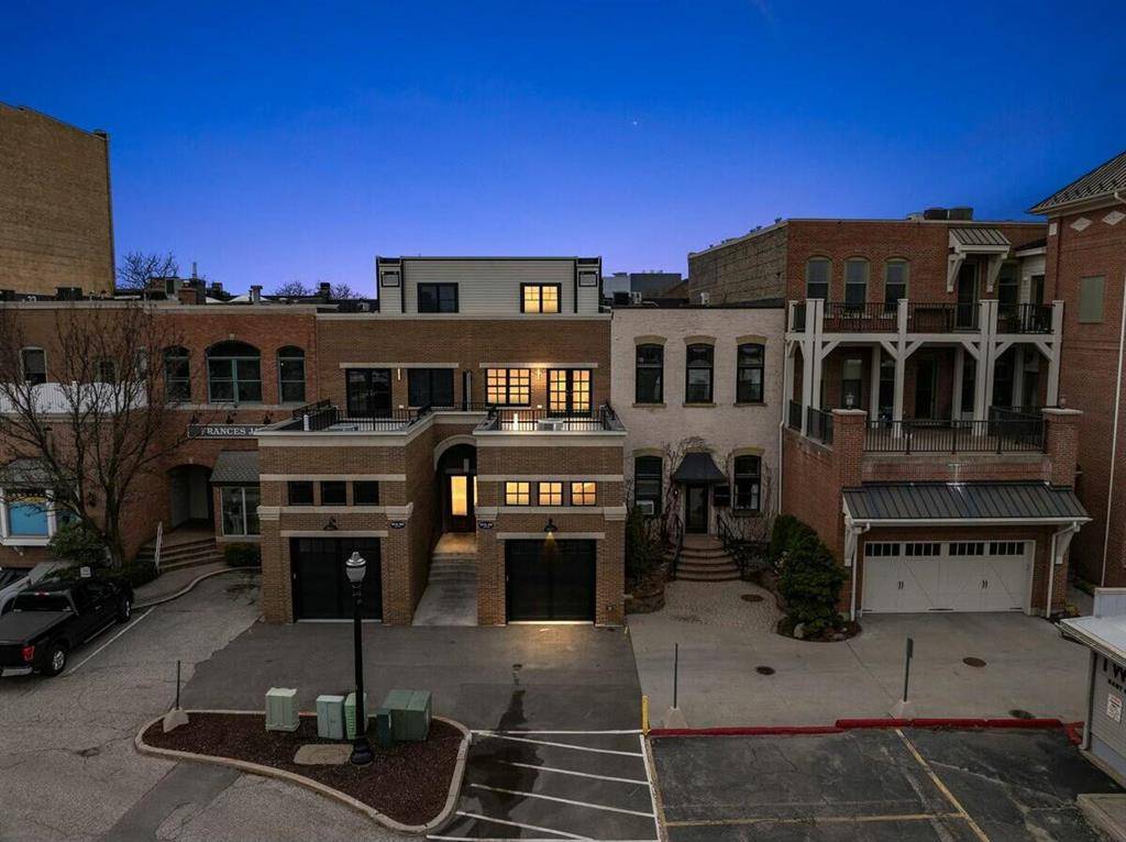 Holland, MI 49423,54 E 8th Street Suite 210