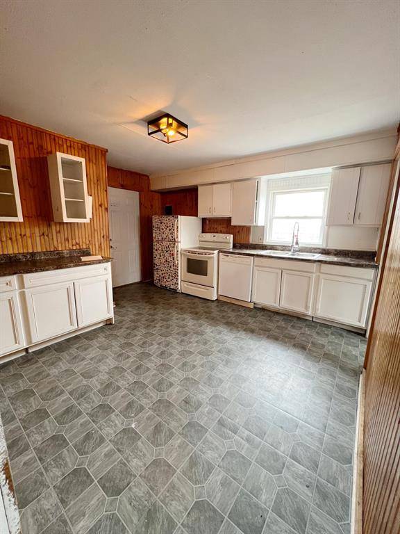 Norton Shores, MI 49444,2921 Continental Street