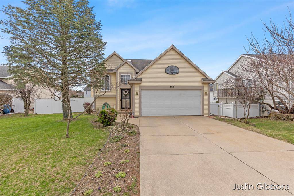 Holland Twp, MI 49424,12882 Caryn Way