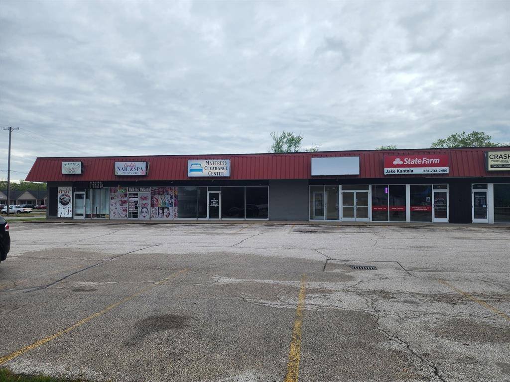 Norton Shores, MI 49441,3104 Henry Street