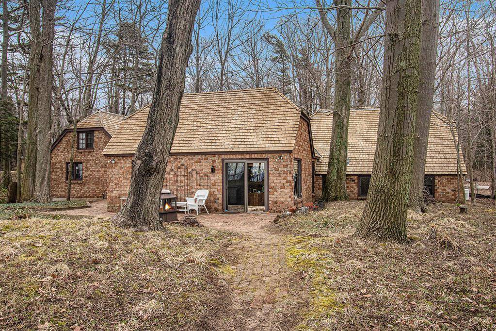 Saugatuck Twp, MI 49408,2580 Lakeshore Drive