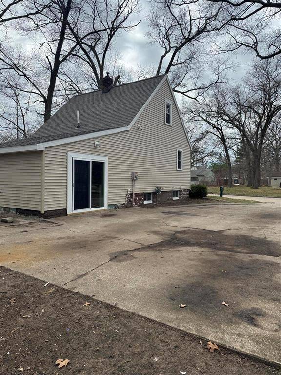 Muskegon, MI 49442,372 Creston Street