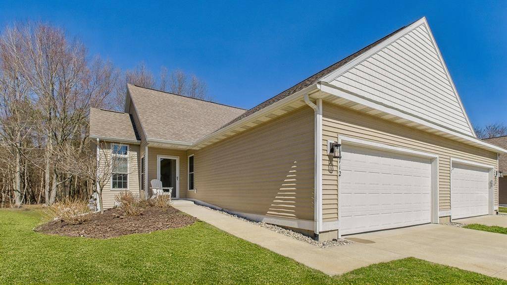 Ferrysburg, MI 49456,17712 Connie Drive 26