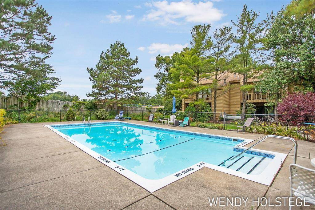 Holland, MI 49423,300 Farington Boulevard 41