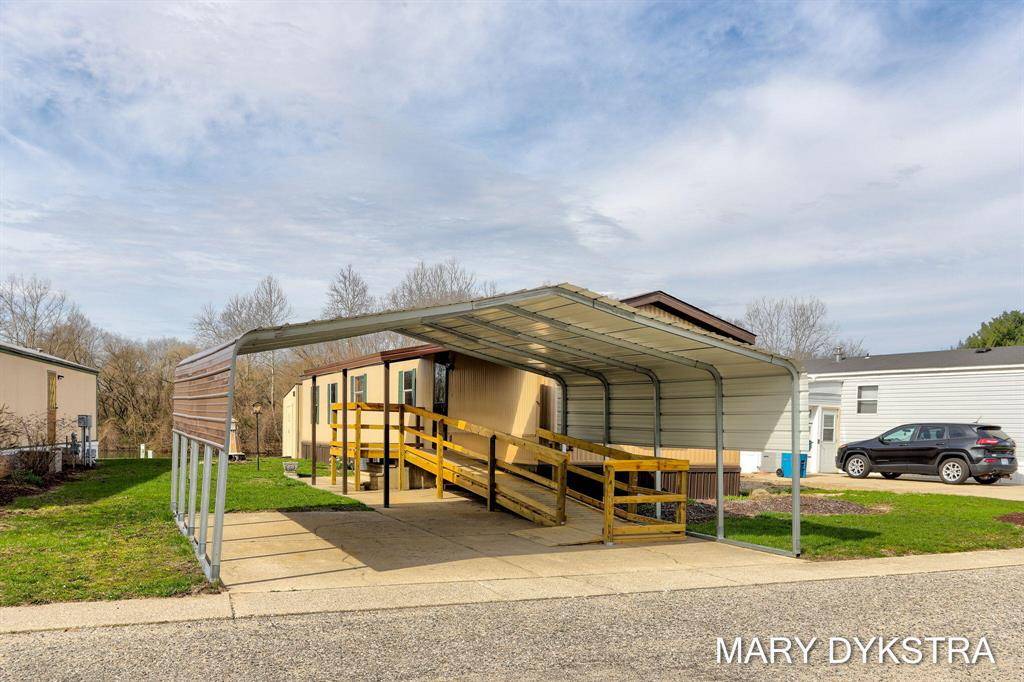 Zeeland Twp, MI 49423,8916 Lindy Lane