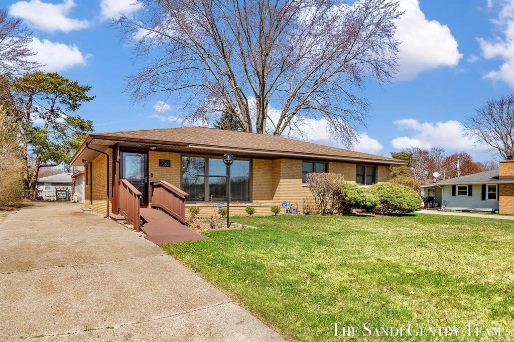 Spring Lake Vlg, MI 49456,733 Fall Street