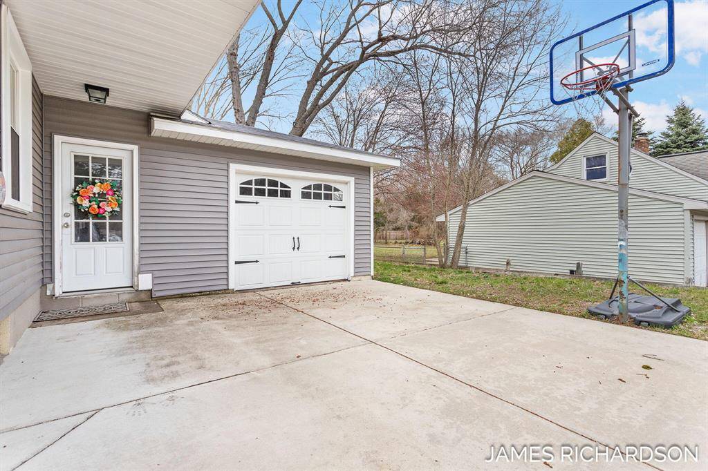 Grand Haven Twp, MI 49417,14911 160th Avenue