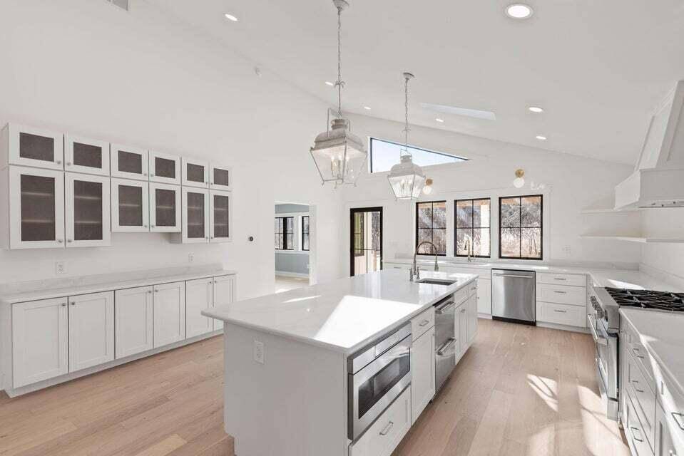 New Buffalo, MI 49117,20 Walden Way