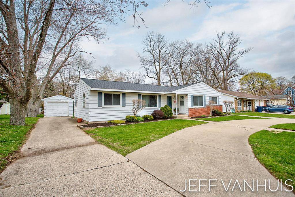 Holland, MI 49423,47 32nd Street