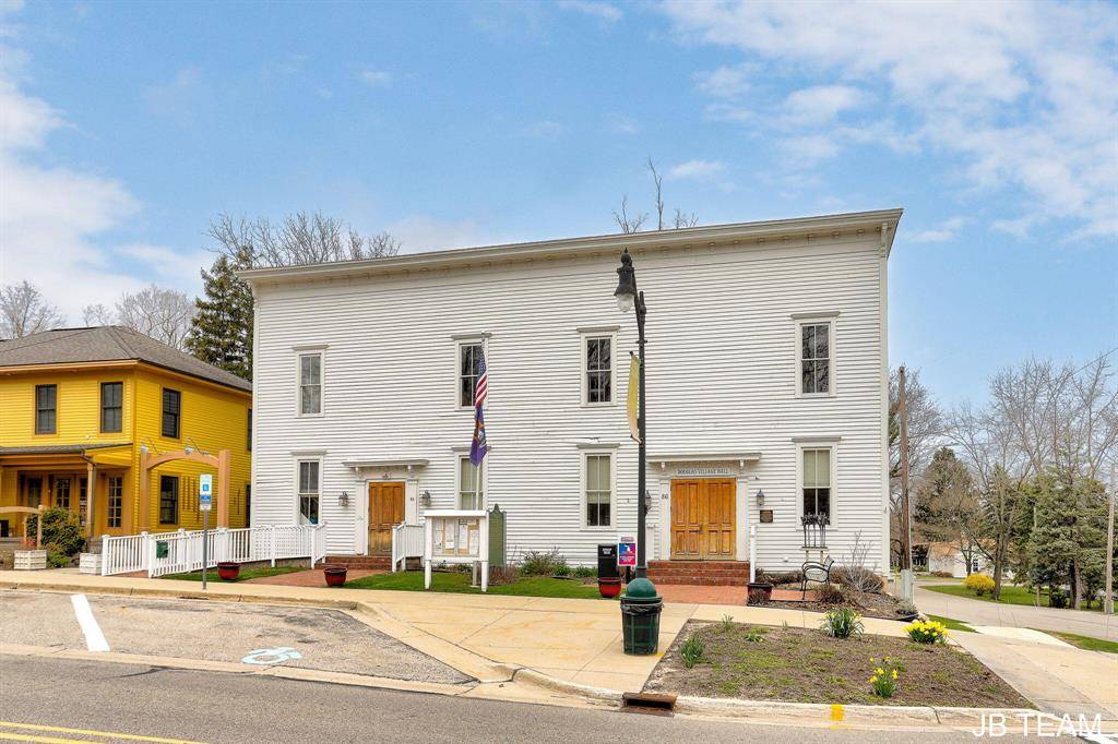 Douglas Vllg, MI 49406,86 W Center Street