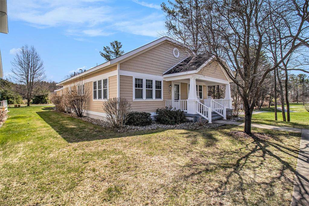 Pentwater Vlg, MI 49449,8 Georgia Court