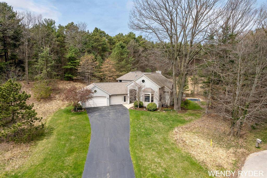 Park Twp, MI 49424,142 Summer Wind Court