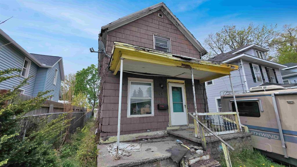 Lansing, MI 48906,818 W Willow Street