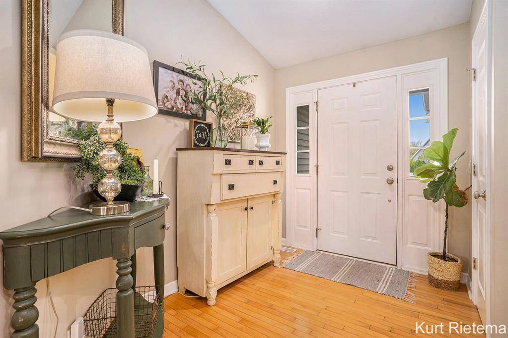 Holland Twp, MI 49423,706 Garden Ridge Drive