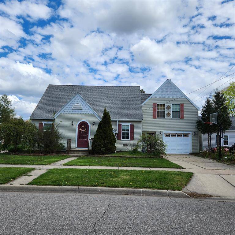 Fremont, MI 49412,18 N Decker Avenue