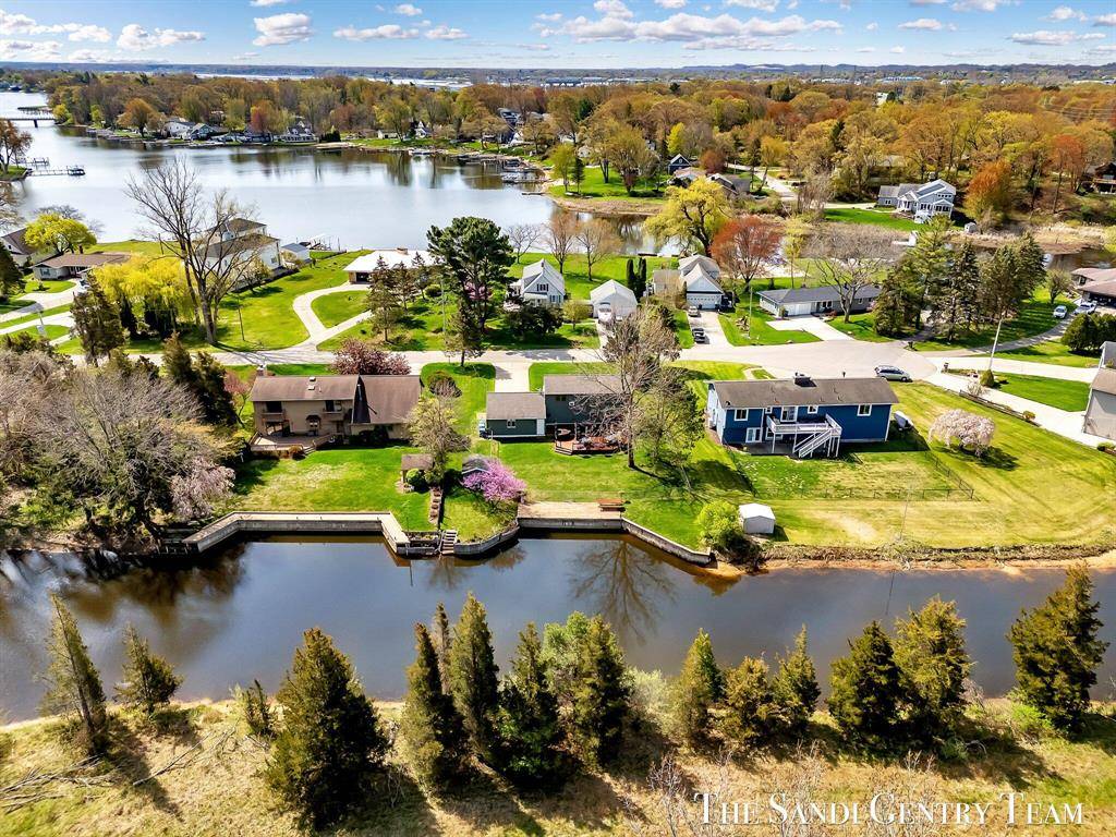 Ferrysburg, MI 49456,17083 Spahr Street