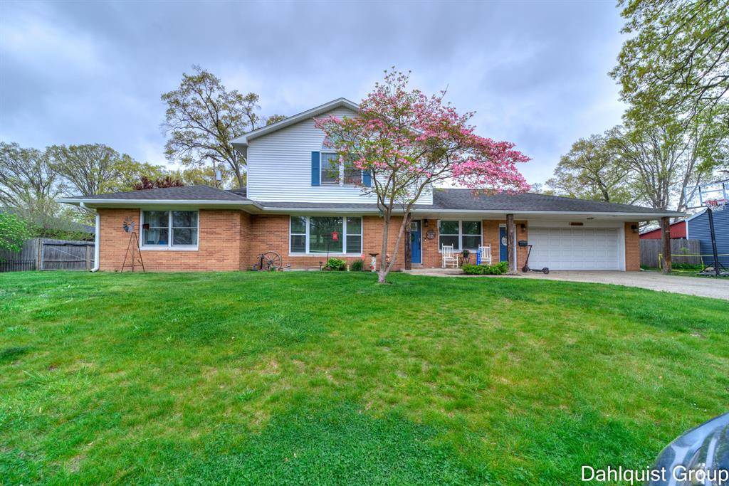 North Muskegon, MI 49445,622 Pinewood Road