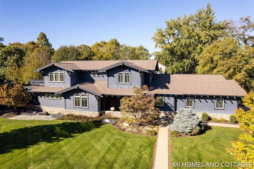 Douglas Vllg, MI 49406,36 Randolph Street