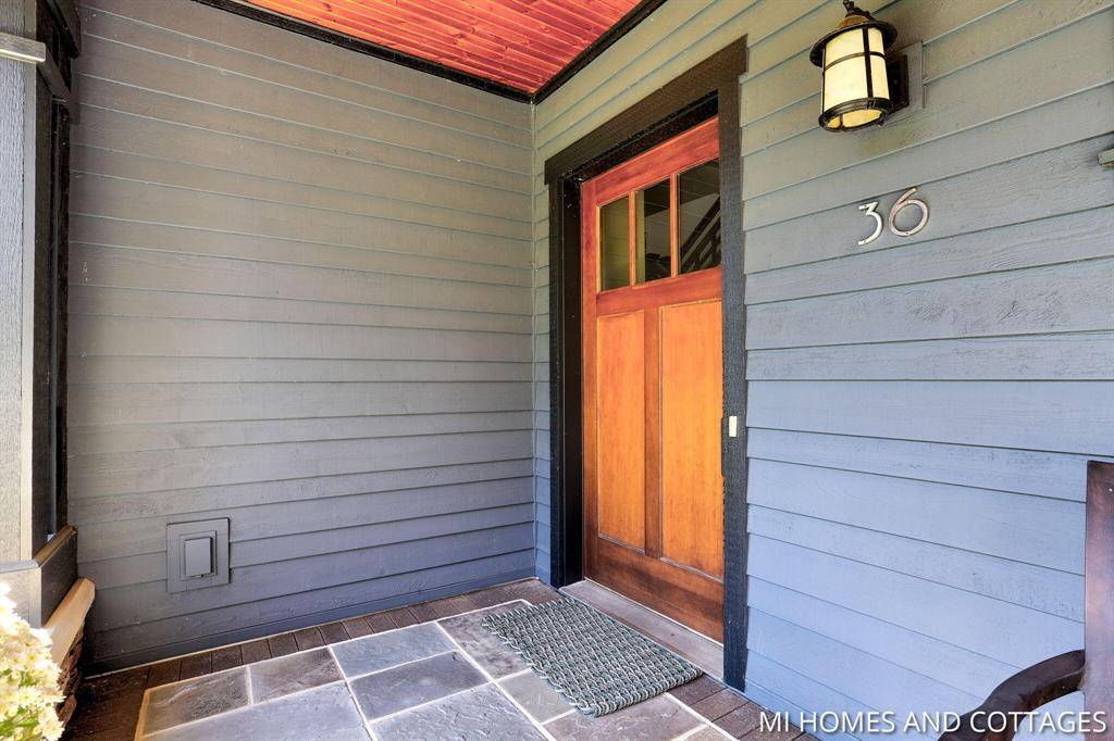 Douglas Vllg, MI 49406,36 Randolph Street