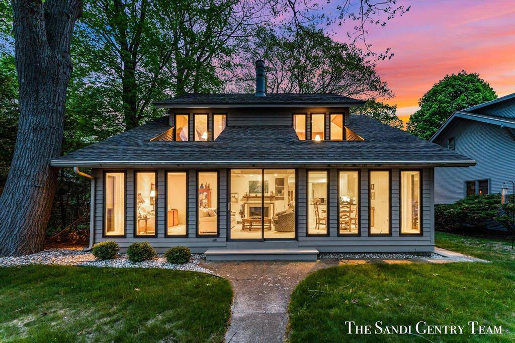Park Twp, MI 49424,3327 N Lakeshore Drive