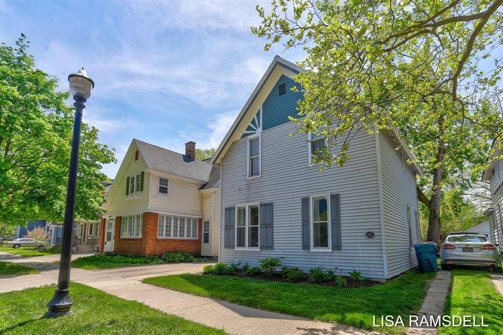 Holland, MI 49423,88 W 12th Street