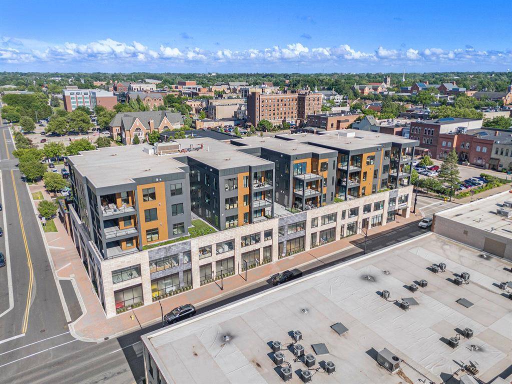Holland, MI 49423,159 S River Avenue 503