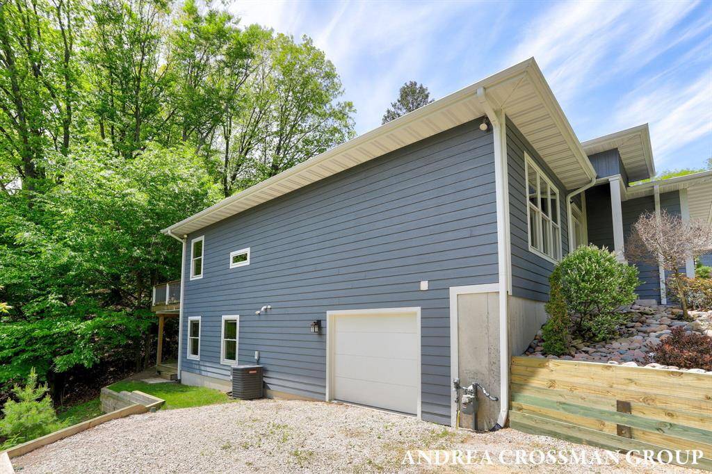 Grand Haven Twp, MI 49417,17946 Robbins Road