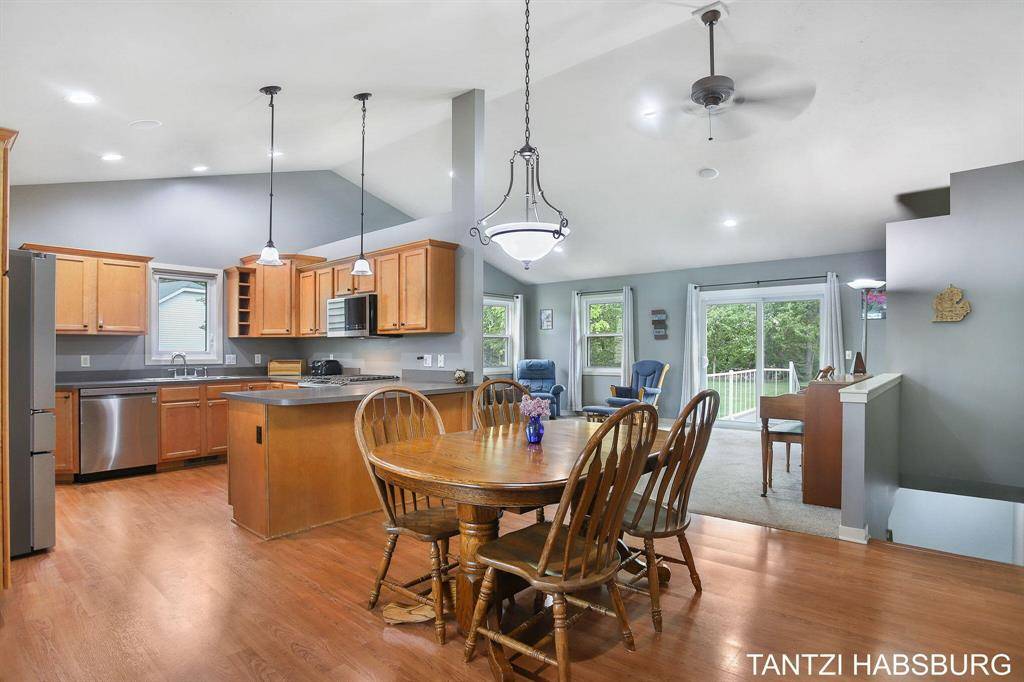 Tallmadge Twp, MI 49404,5150 Candlewood Court