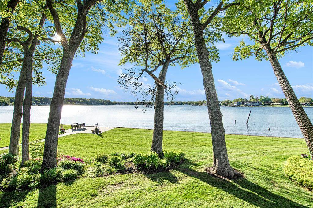 Ferrysburg, MI 49456,16928 Landing Drive