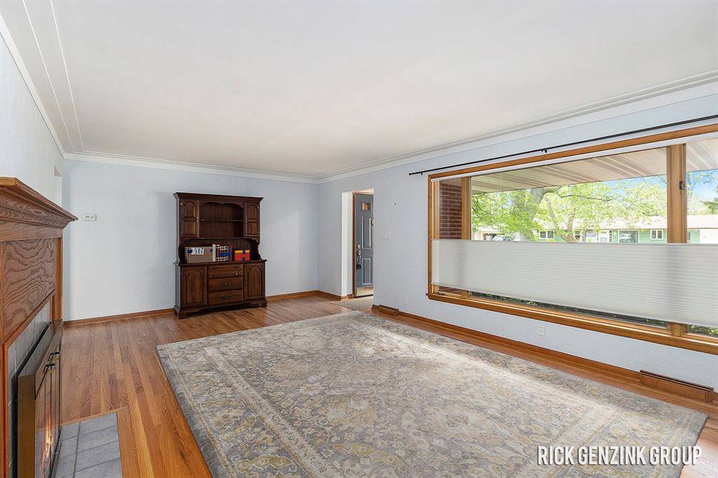 Holland, MI 49423,28 W 34th Street