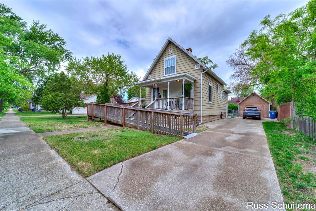 Grand Haven, MI 49417,1227 Columbus Avenue