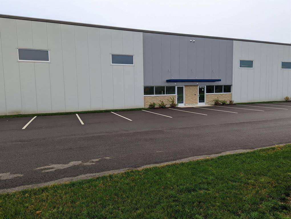 Holland, MI 49423,72 W 64th Street 210