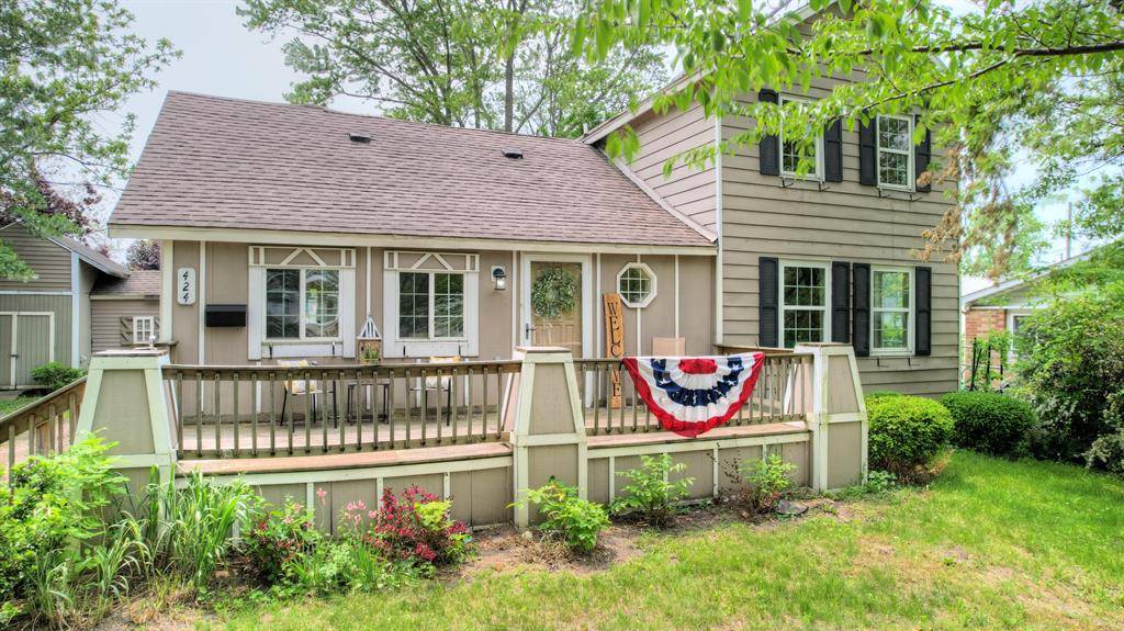 South Haven, MI 49090,424 Elkenburg Street