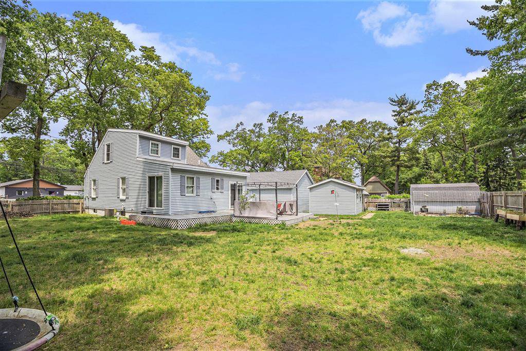 Muskegon Twp, MI 49445,1512 Holton Road