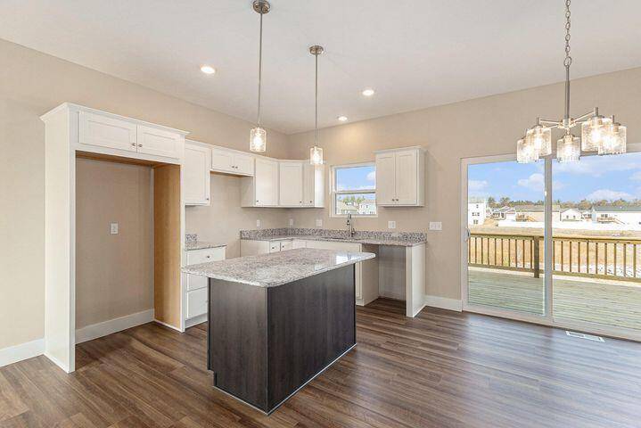 Fruitport Twp, MI 49444,2490 Gray Wolf Way