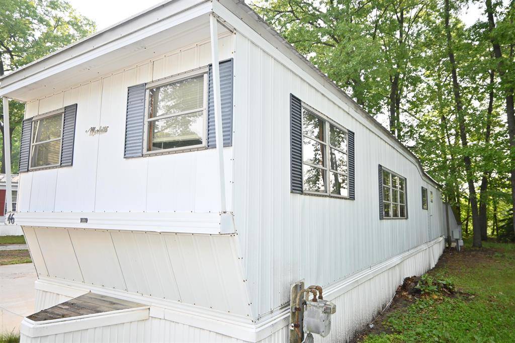 Norton Shores, MI 49444,2701 Huizenga Street 46