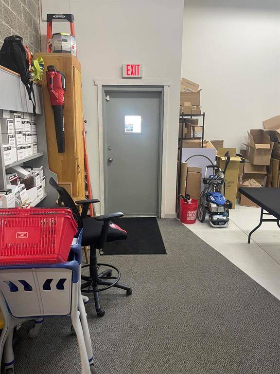 Holland Twp, MI 49424,367 E Lakewood Boulevard