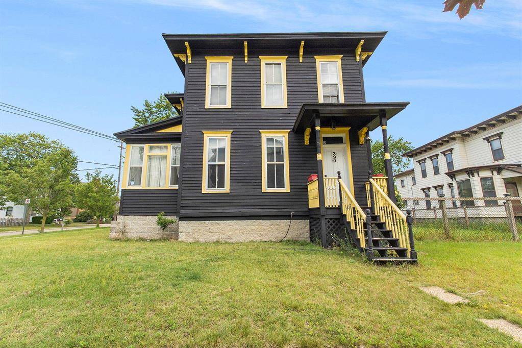 Muskegon, MI 49440,390 W Muskegon Avenue