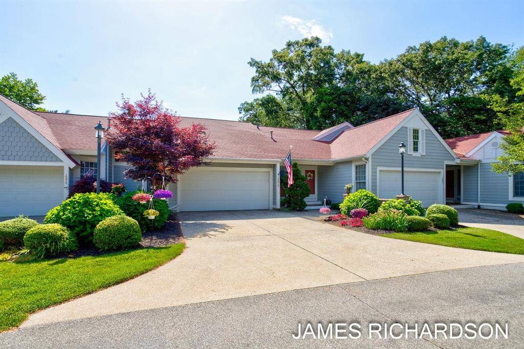 Ferrysburg, MI 49456,16873 Landing Lane Building: xxx 33