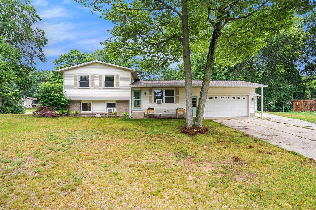 Spring Lake Twp, MI 49456,15485 Kelly Street