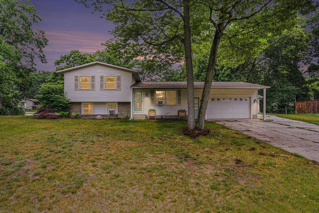 Spring Lake Twp, MI 49456,15485 Kelly Street